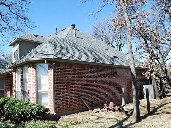 4th image of 7404 Woodhaven Dr