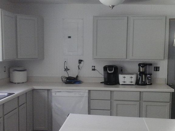 4th image of 12712 Glorietta Dr