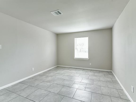 5th image of 4707 Otterbury Dr