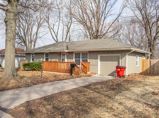 120 E Sue Ln, Independence, MO 64050