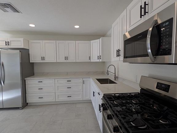4th image of 2536 S 7th Ave