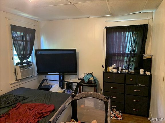 3rd image of 243 Wohlers Ave