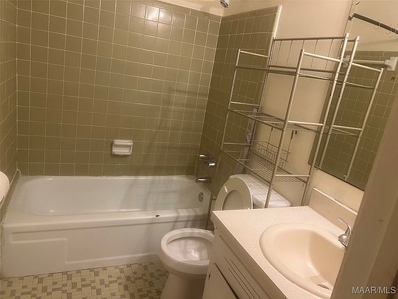 5th image of 4641 Chartres Ln