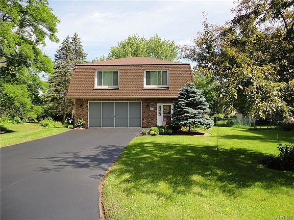 3rd image of 1 Bradley Dr