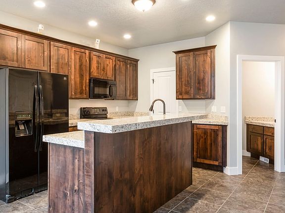 2nd image of 1757 W Hollow Cedar Ln
