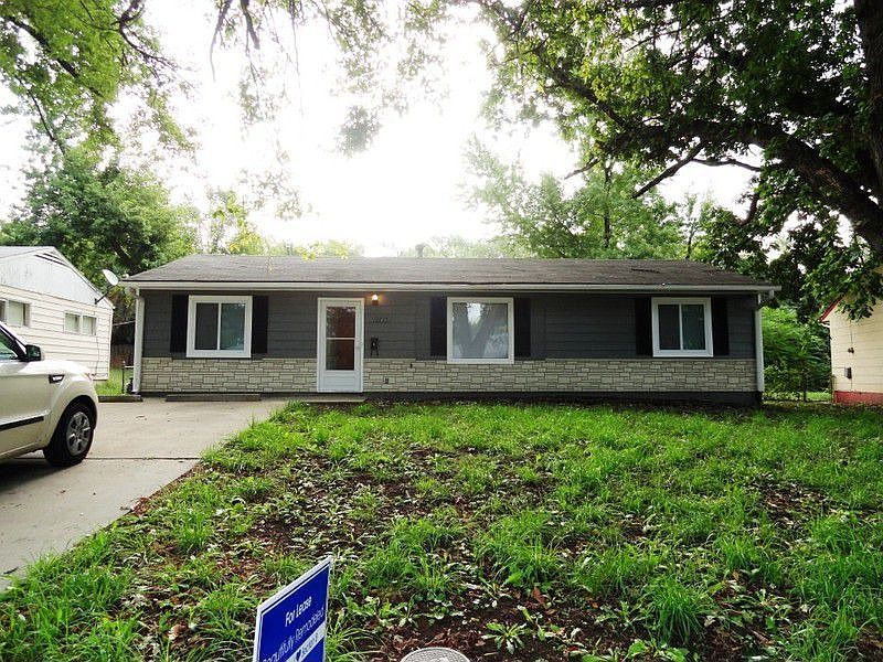 1st image of 10715 Ewing Ave