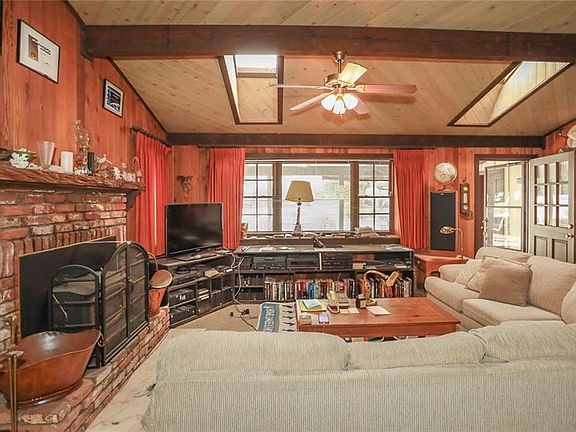 4th image of 931 Kingston Ln