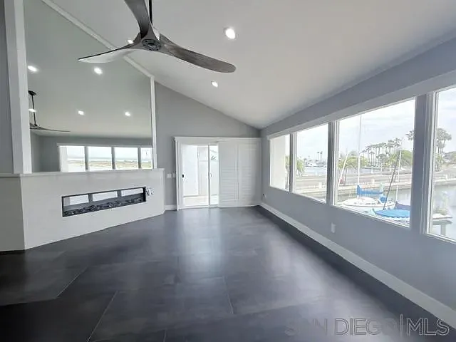 6 Kingston Ct E — Photo 58