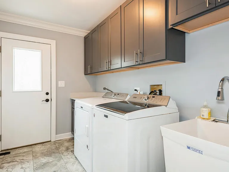 2513 Cavalry Ct — Photo 21