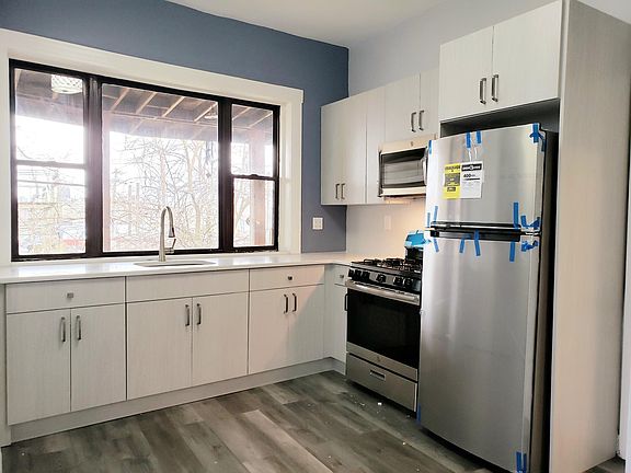 2nd image of 338 Randolph Ave APT 1B