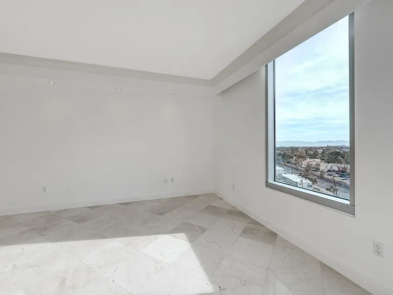 322 Karen Ave #804 — Photo 14