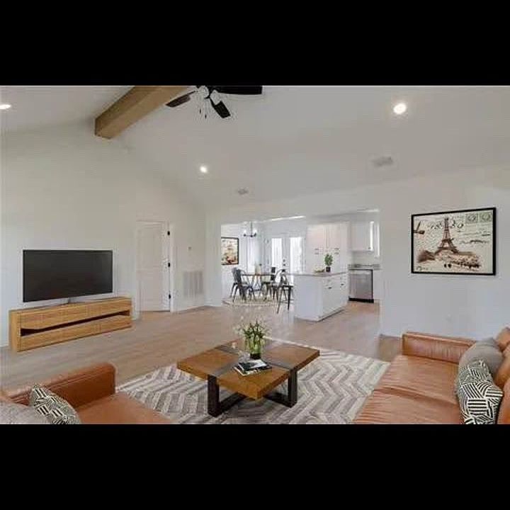 2nd image of 9819 Brighton Ct
