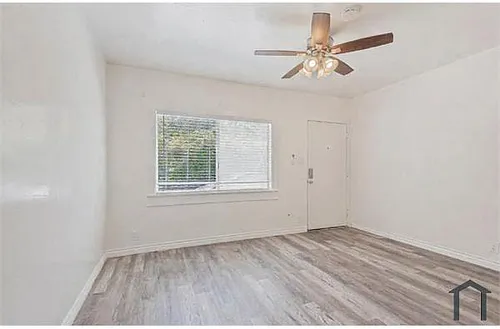 2437 Centinela Ave #2 Photo 1