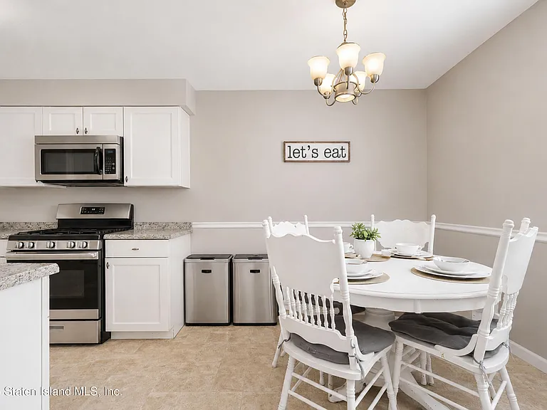 10 Pratt Ct — Photo 14
