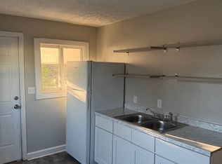 115 Chestnut Dr APT 7, High Pt, NC 27262