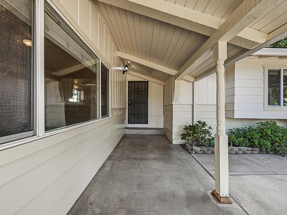 2nd image of 4262 Country Club Drive