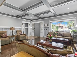 2114 W 28th St, Los Angeles, CA 90018