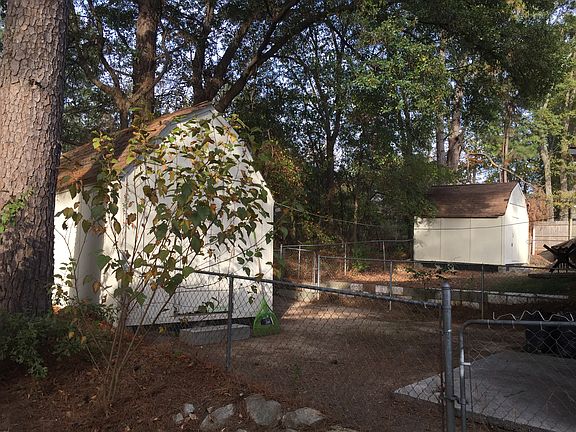 4th image of 1250 Pinedale Cir NW