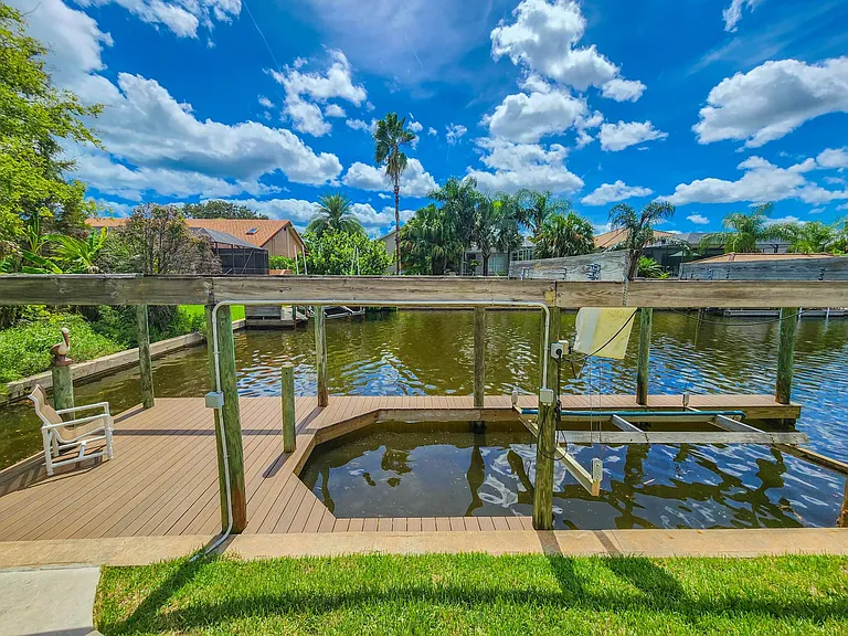 5 Crossgate Ct W — Photo 36