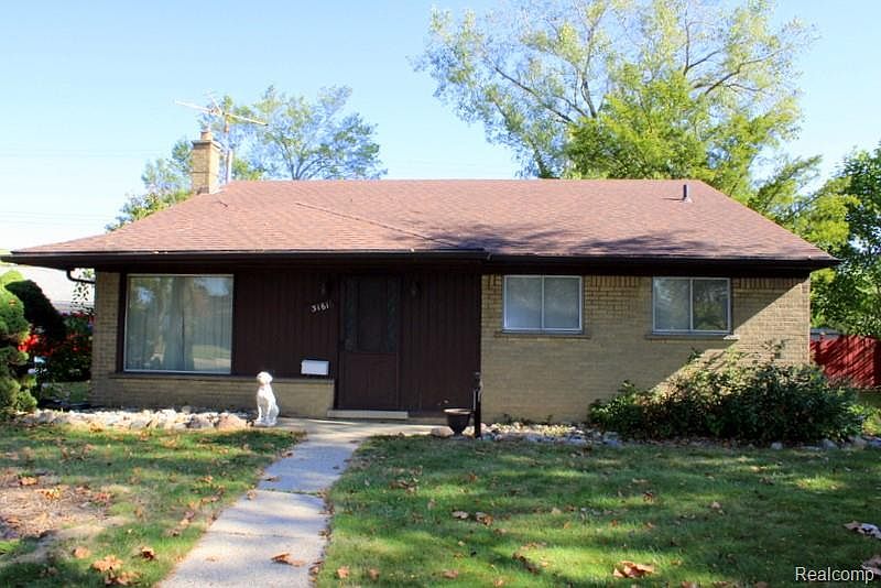 1st image of 3161 Blaine St