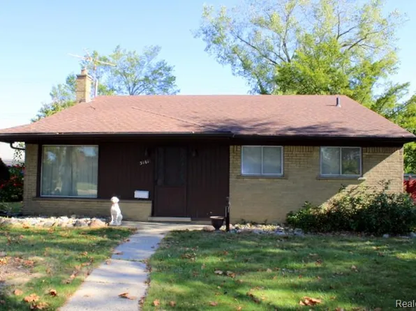 3161 Blaine St, Trenton, MI 48183