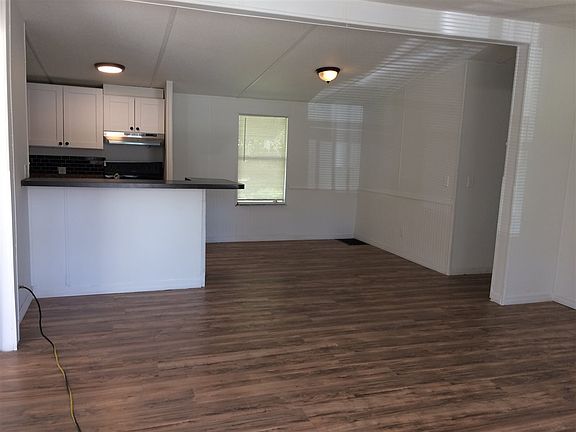 4th image of 226 Cervantes Ave