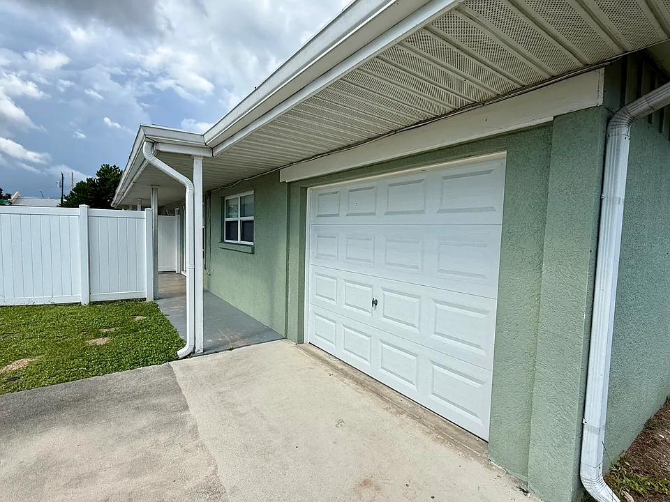 4817 Northwood Ave