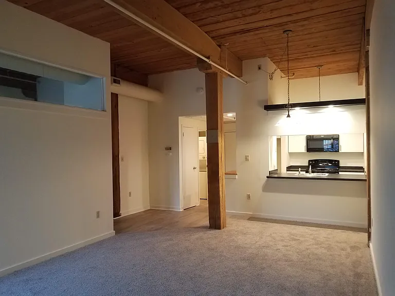 Shoe Factory Apartments — Photo 12