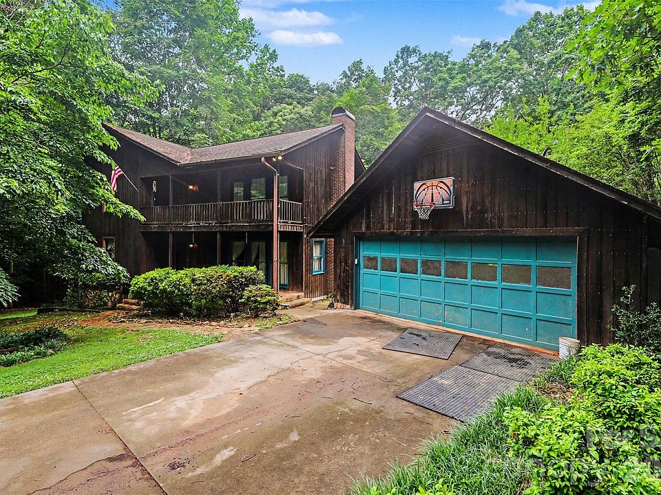 1st image of 152 Shadywood Ln