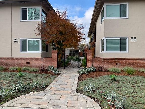 2nd image of 484 Wilton Ave