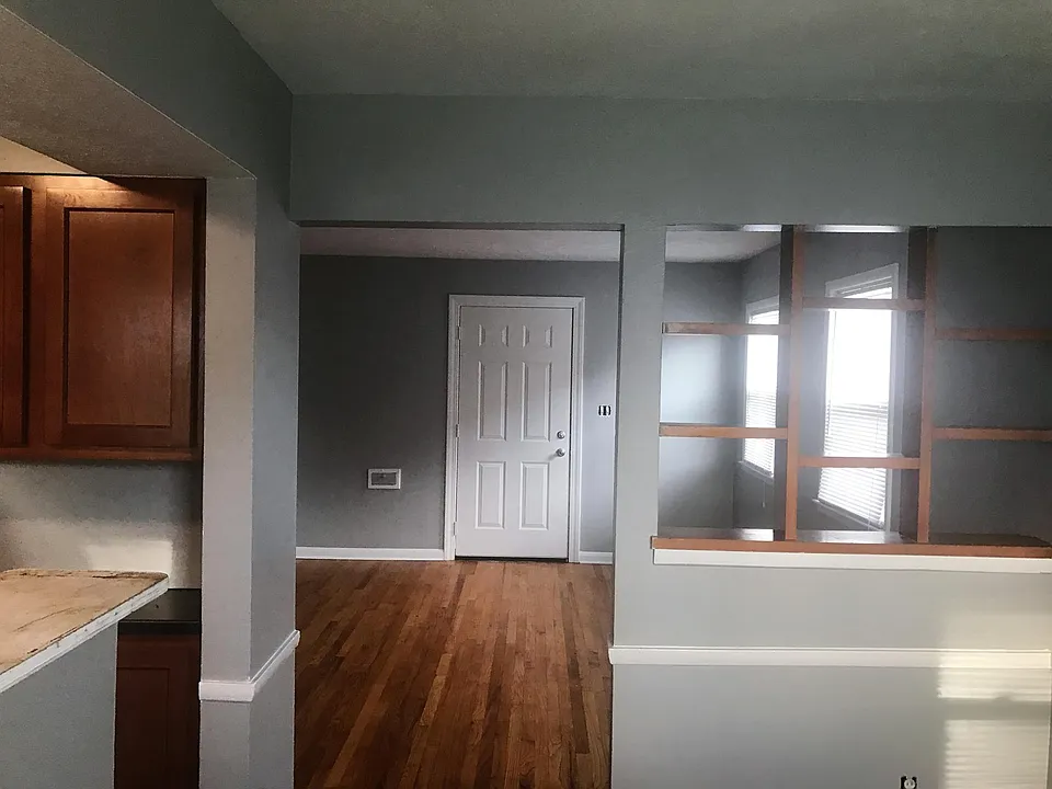 115 N Hampton Rd