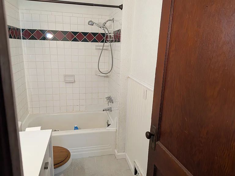 937 E Loren St — Photo 10