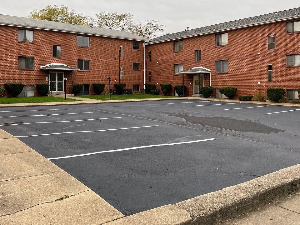 1st image of 460 South Ave #A6