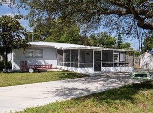 224 W Polk St, Auburndale, FL 33823