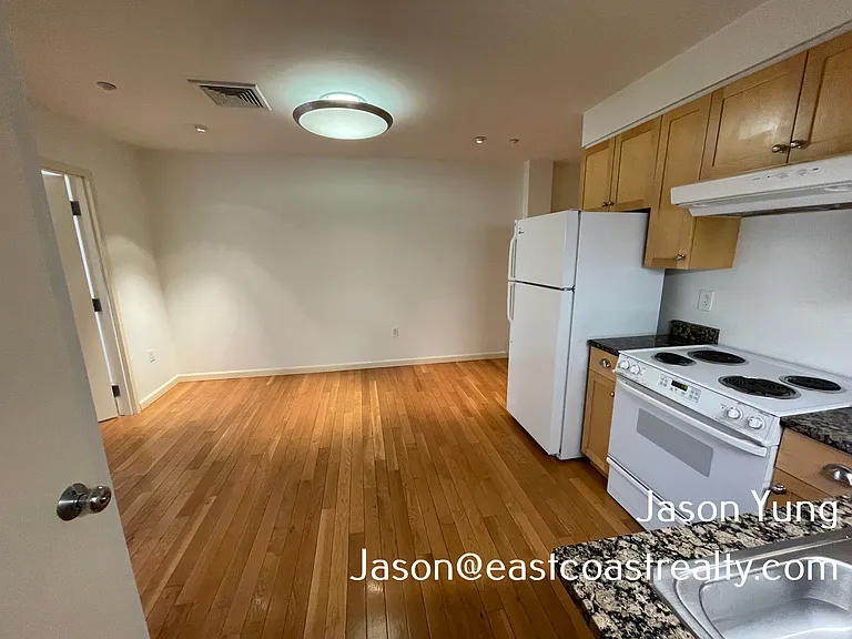 27 Peterborough St #295 — Photo 6