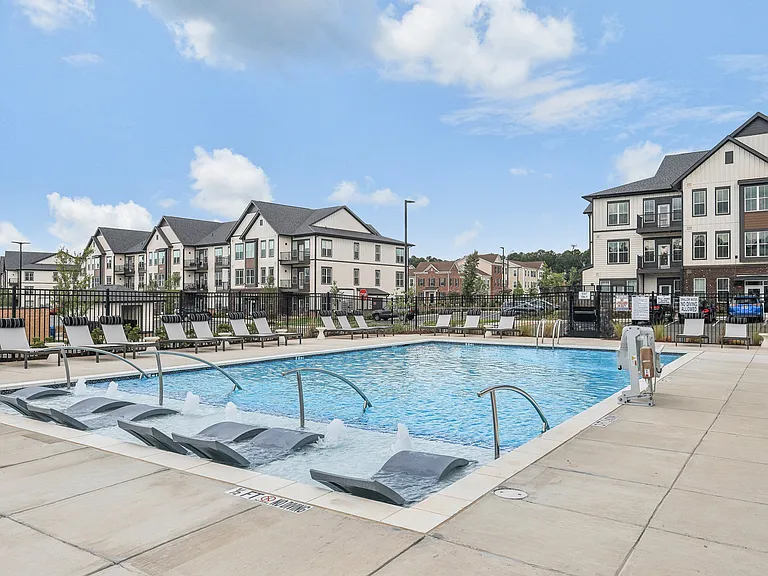 Plat 4 Research Triangle — Photo 17