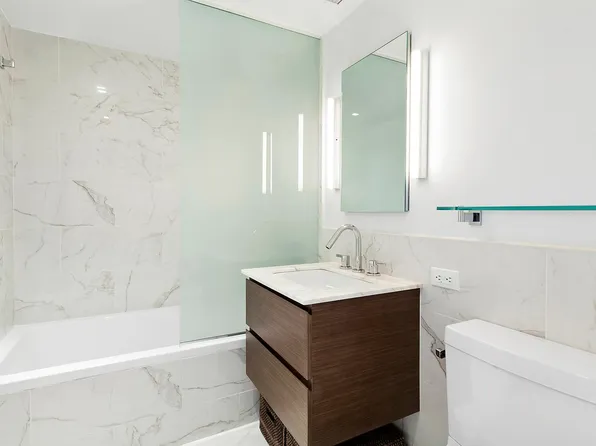 325 Lexington Avenue image 8 of 15