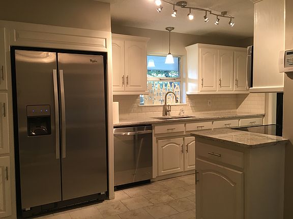 4th image of 6563 Malvey Ave