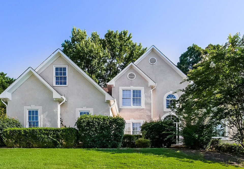 1st image of 111 Windsong Dr
