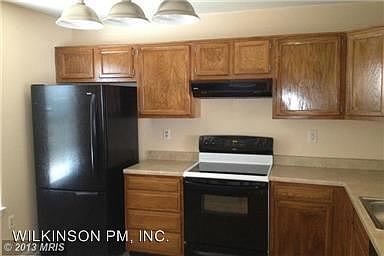 4th image of 1008 Shaw Ct