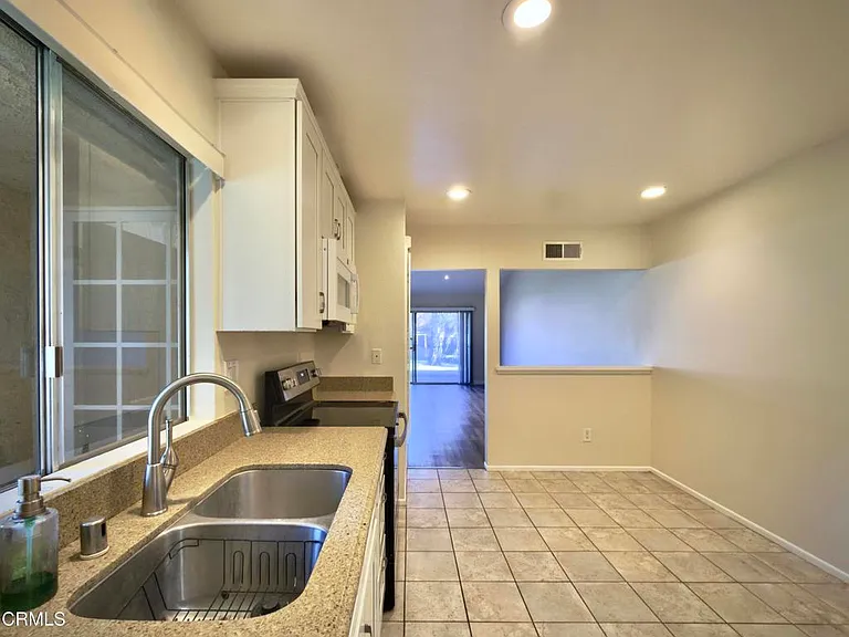 11243 Village 11 — Photo 9