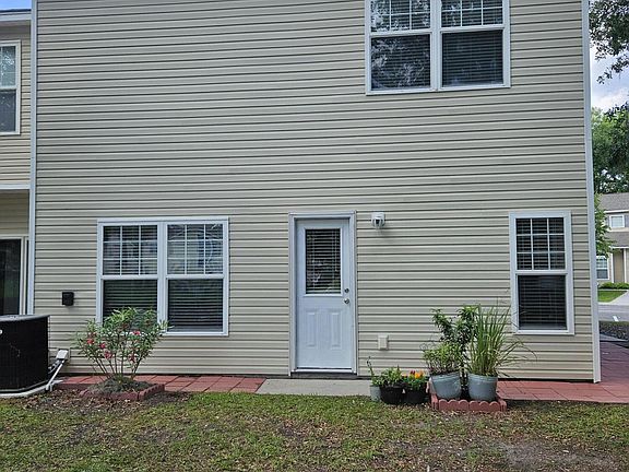 5th image of 140 Grand Oaks Dr