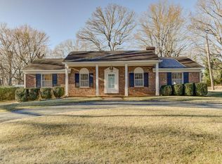 1009 Oakmont Cir, Lynchburg, VA 24502