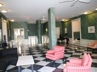 5 Roosevelt Pl #C006F, Montclair, NJ 07042