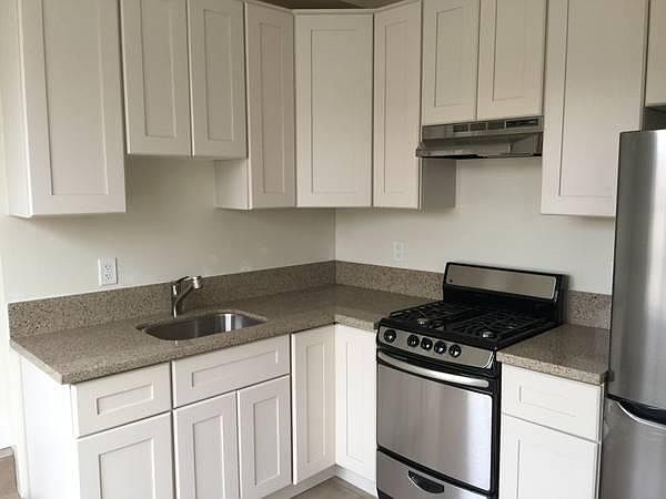 1st image of 899 Green St APT 110