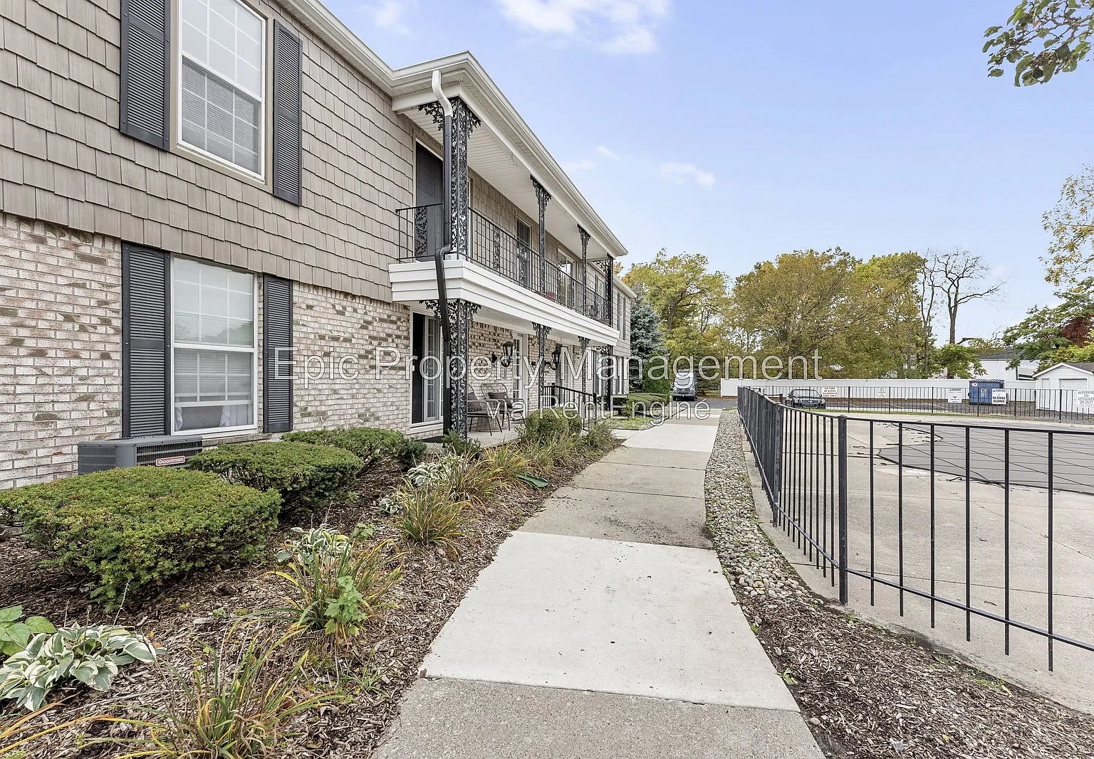 2 bed, 1.0 bath, $1,595 — Photo 1