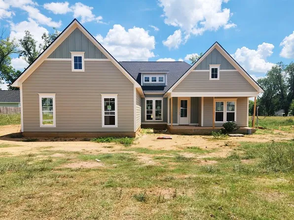 196 Thistledown Dr, Leesburg, GA 31763