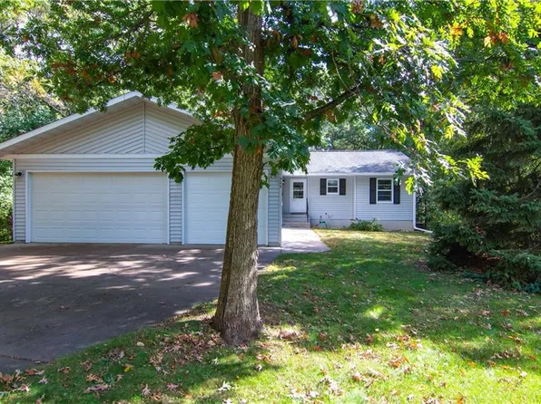 325 Paris Place, Eau Claire, WI 54703