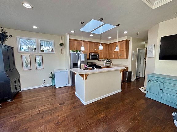 2nd image of 2711 Mar Vista Dr Space 15