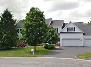 16 Tamarron Way, Pittsford, NY 14534